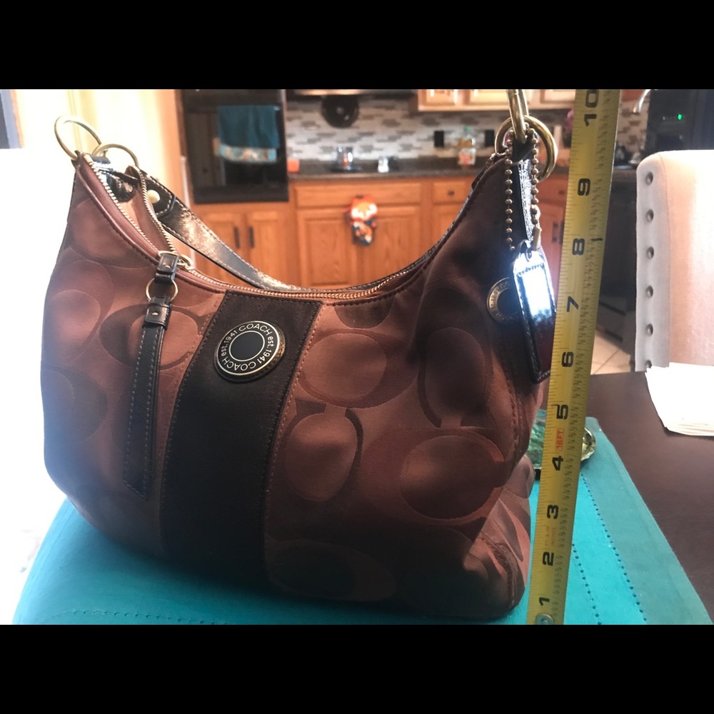 Authentic Coach Purse - Picture 2 of 3